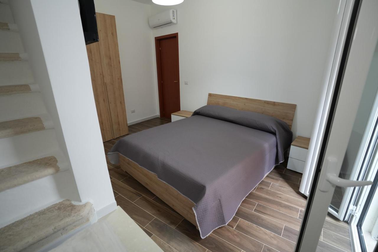 La Stradina Apartment Mola di Bari Bagian luar foto