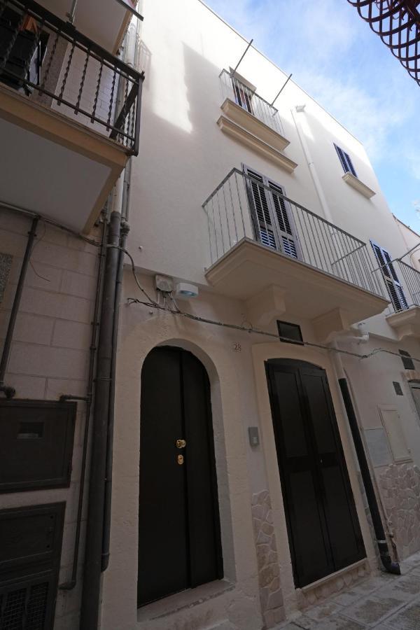 La Stradina Apartment Mola di Bari Bagian luar foto
