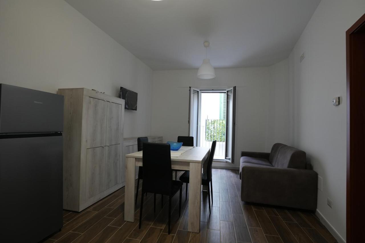 La Stradina Apartment Mola di Bari Bagian luar foto