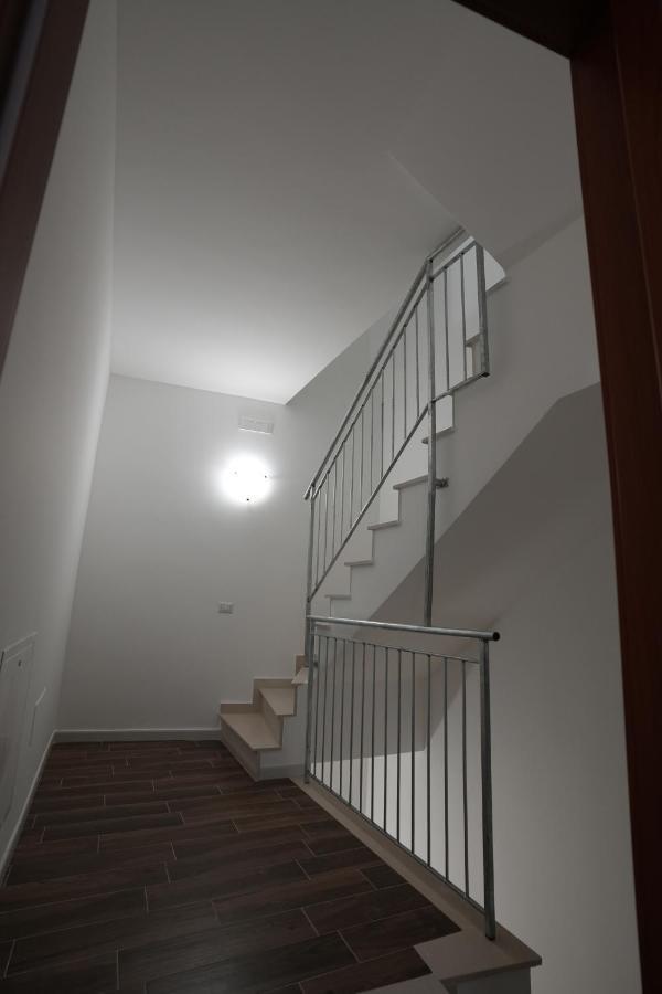 La Stradina Apartment Mola di Bari Bagian luar foto