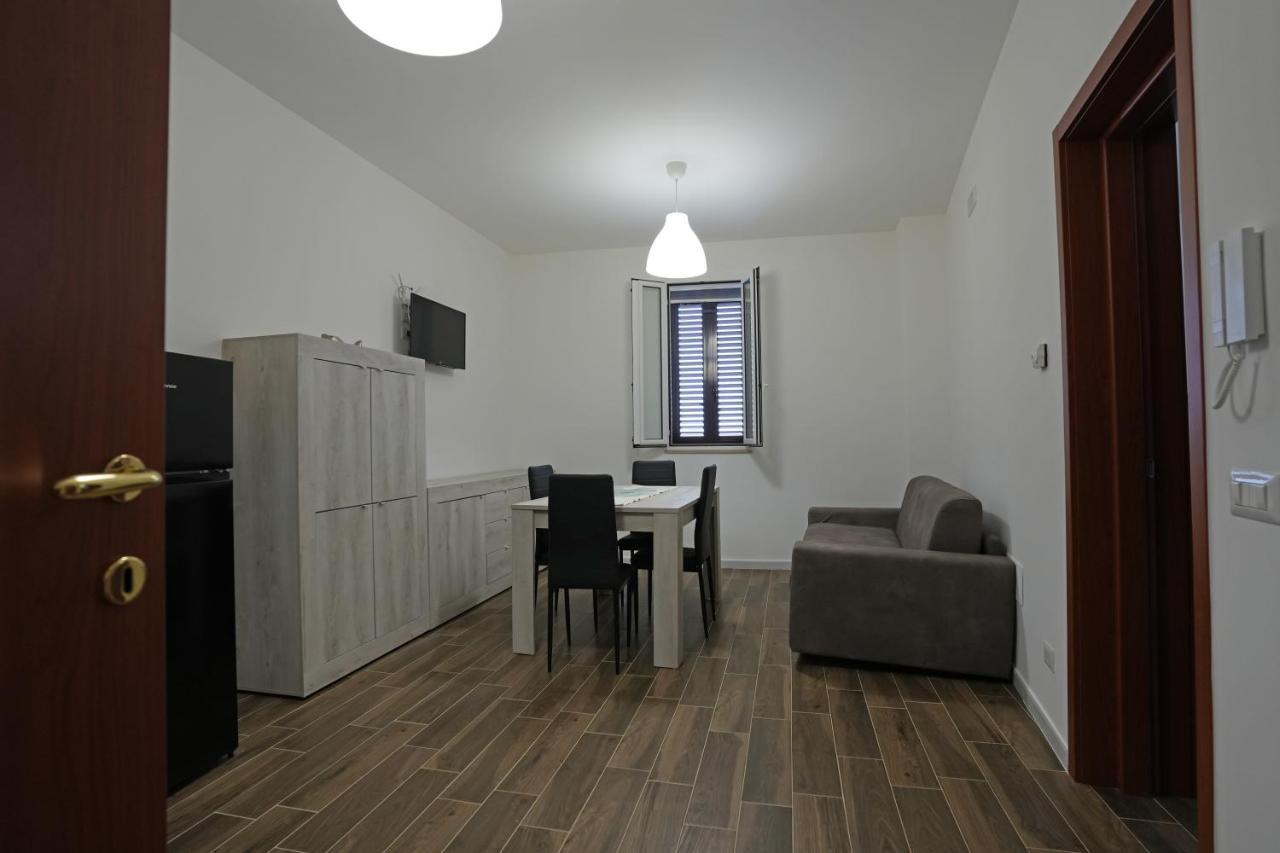 La Stradina Apartment Mola di Bari Bagian luar foto