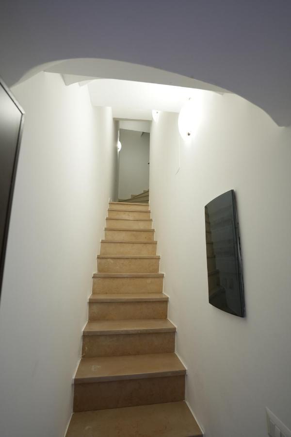 La Stradina Apartment Mola di Bari Bagian luar foto