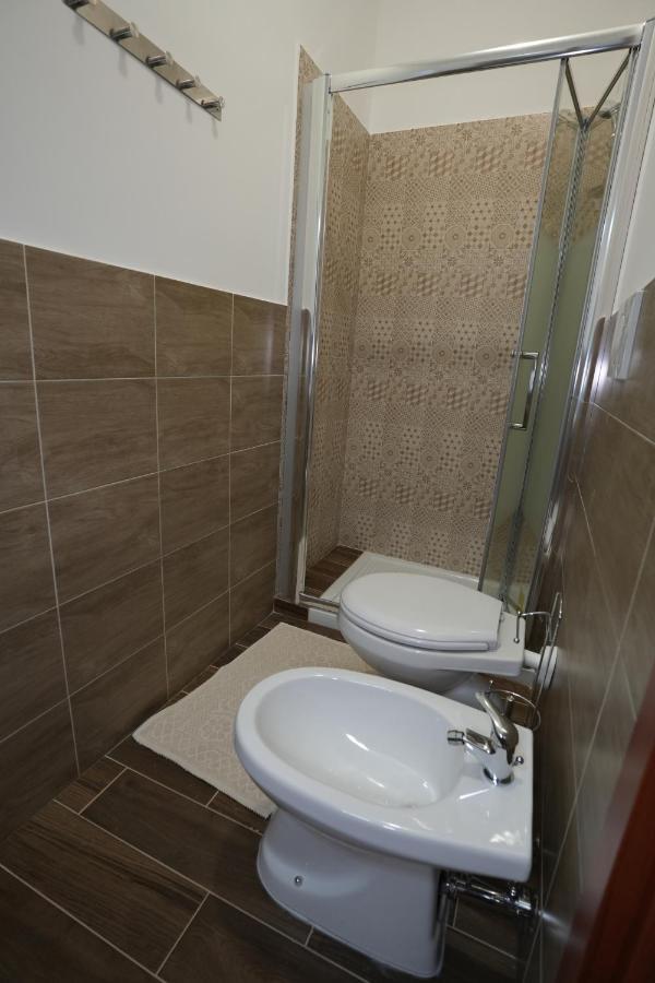 La Stradina Apartment Mola di Bari Bagian luar foto
