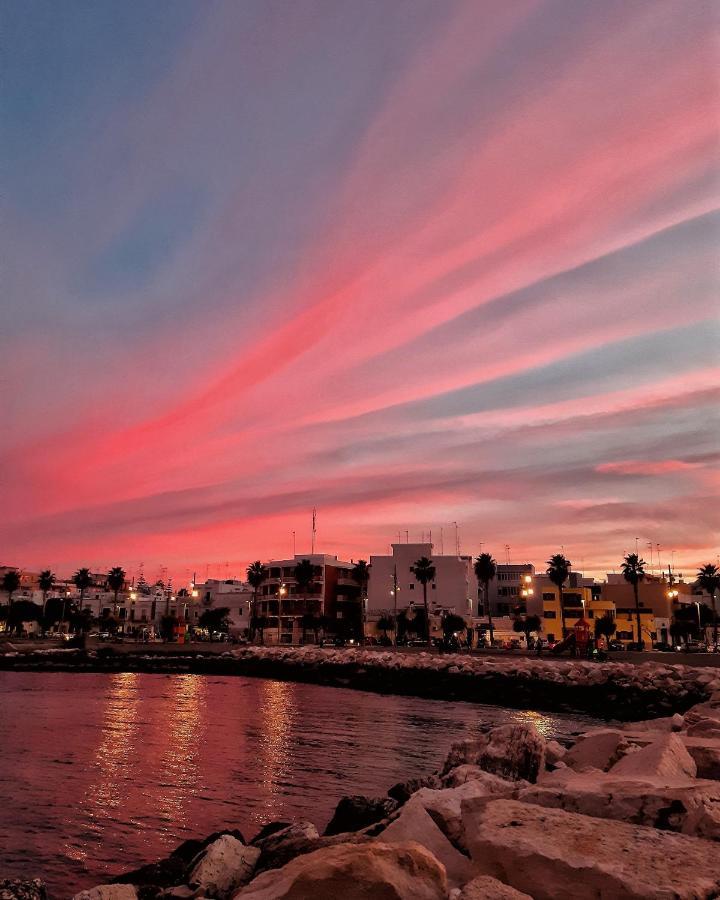 La Stradina Apartment Mola di Bari Bagian luar foto