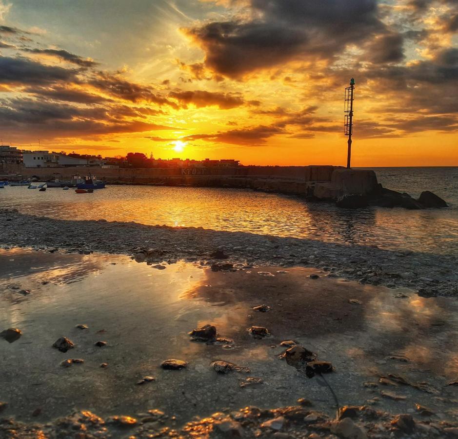 La Stradina Apartment Mola di Bari Bagian luar foto